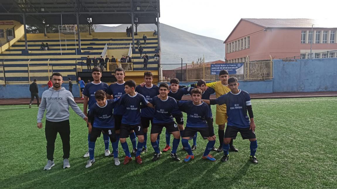 Okulumuz futbol takımı bugünkü turnuvada Tatvan Final Lisesi ile karşılaştı.